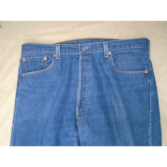 Vintage 90s Levis 501 Medium Wash Denima Button Fly Size 38x36 Red Tab - Picture 4 of 16
